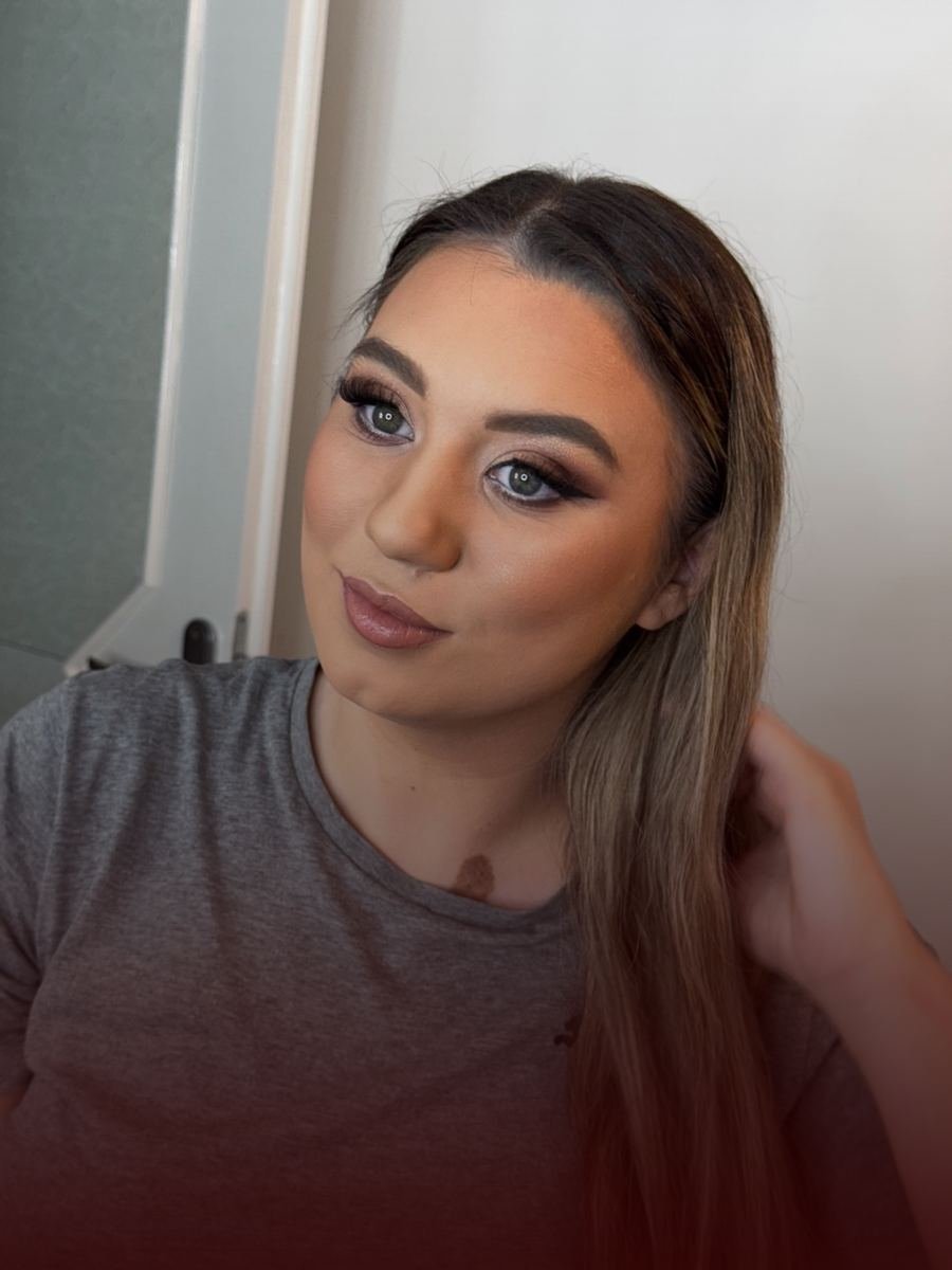 Makeup look by Andrea Cvetkov